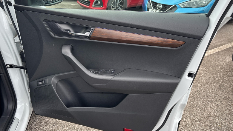 Skoda Karoq 2.0 TDI Scout 4x4 5dr Diesel Estate